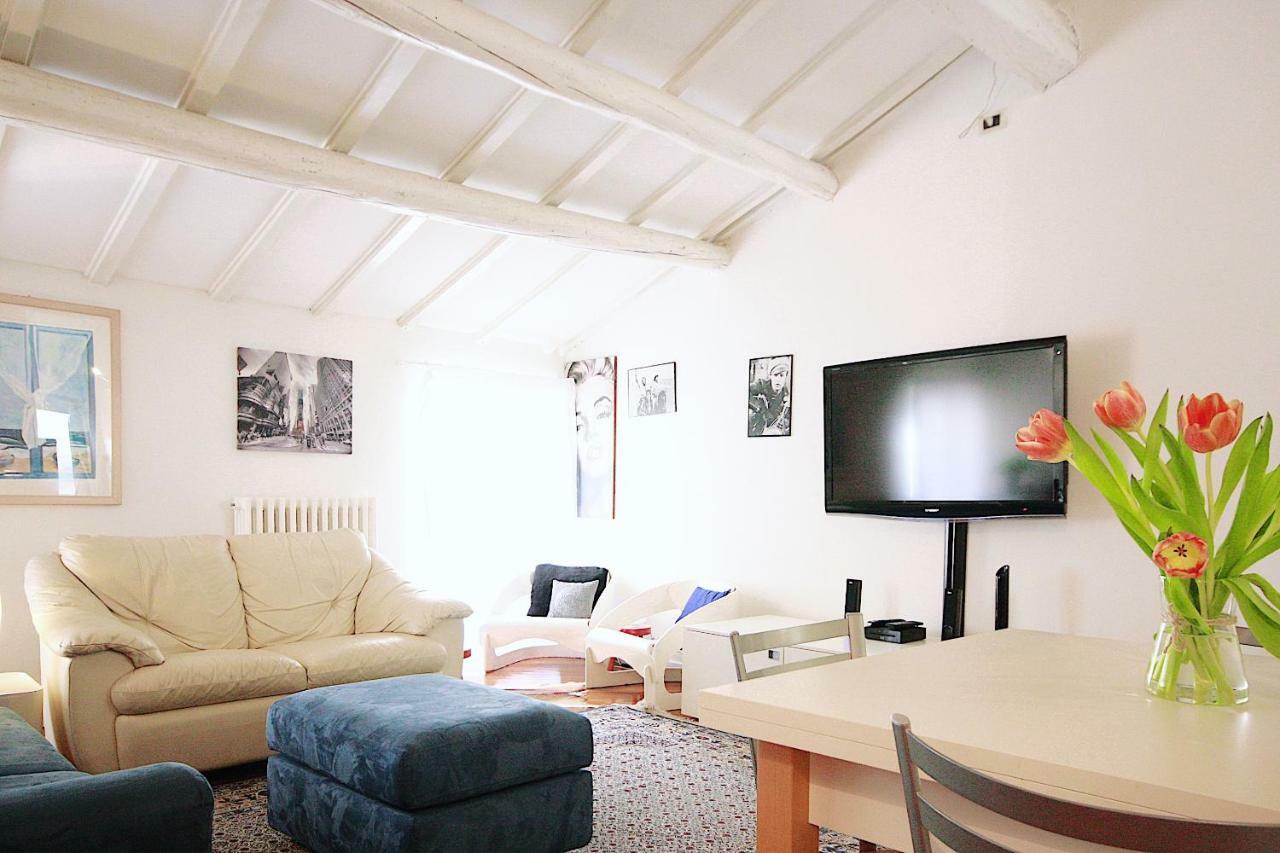 Bianco Apartment Верона Экстерьер фото